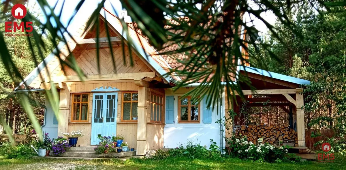 Dwa domy blisko jeziora – Serwy, gm. Płaska