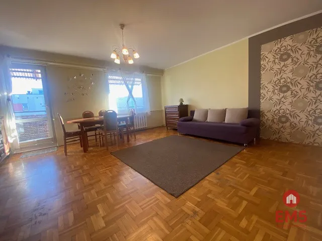 Mieszkanie przy basenie 72 M