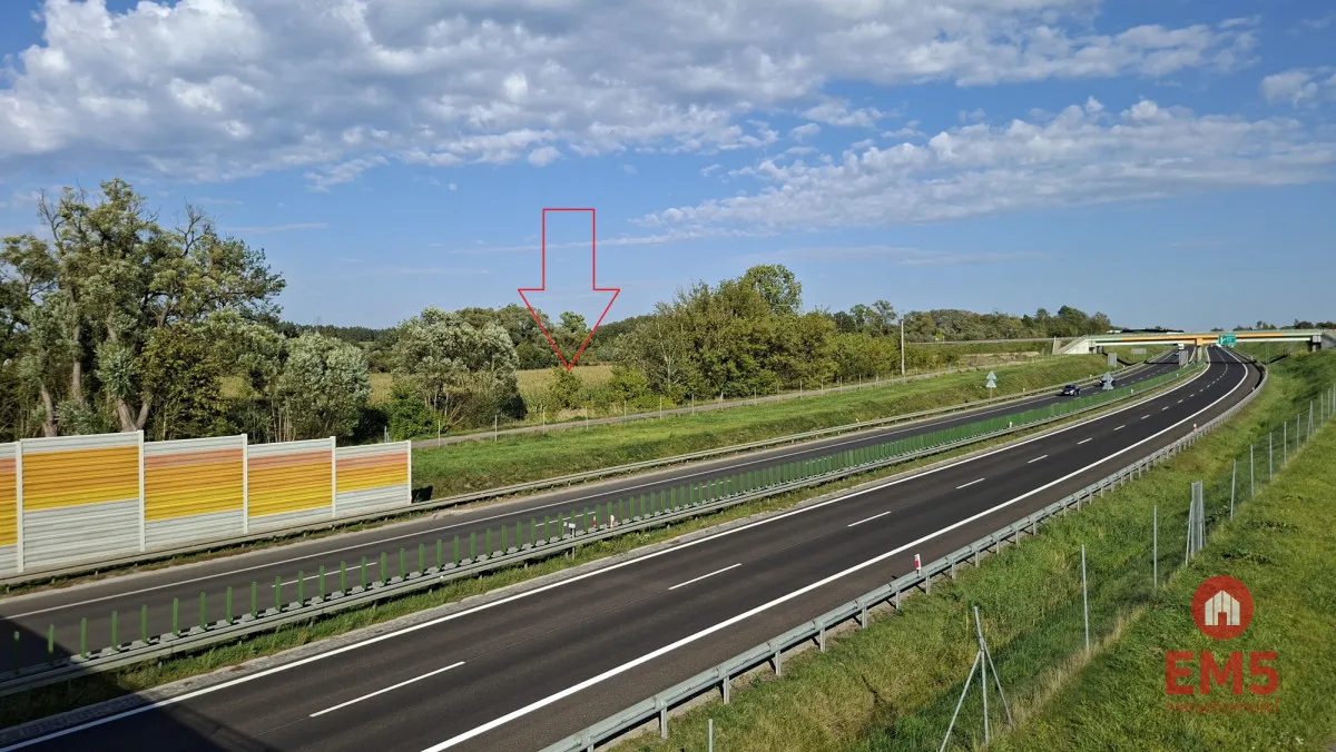 Działka inwestycyjna przy S8