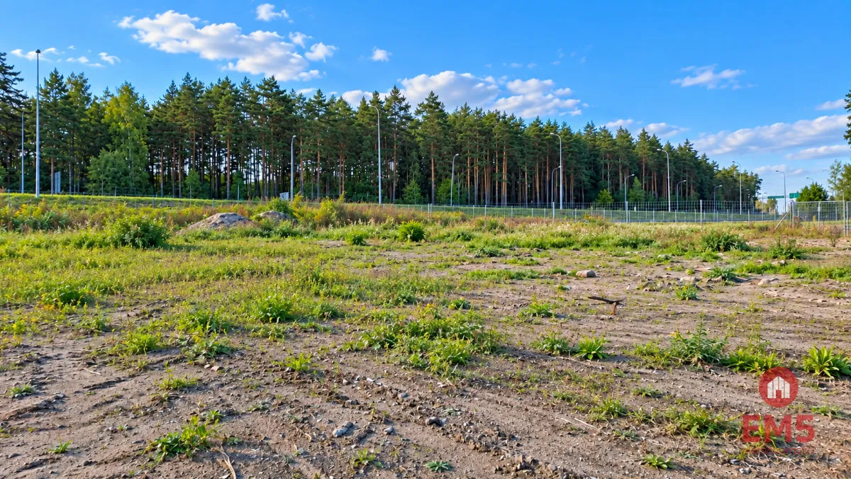 Plac 4500 m2 przy DK 8